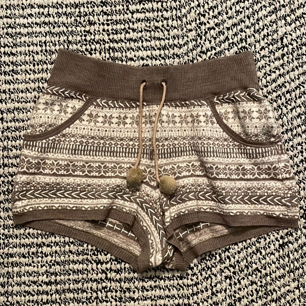 Knit tan and cream sleep shorts